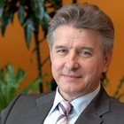 Porównanie metod uzupełniania zapasu w strefach kompletacji.