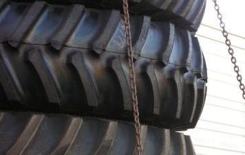 Dynamiczny wzrost sprzedaży opon ciężarowych