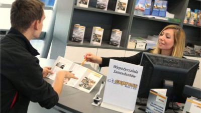 Wypożyczalnia Express na Dworcu Centralnym w Warszawie