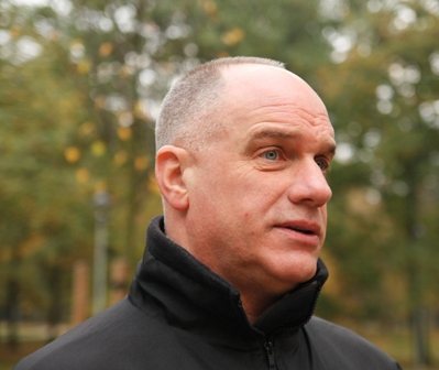 Lider nie wydaje poleceń