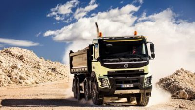 Nowe Volvo FMX dla transportu budowlanego