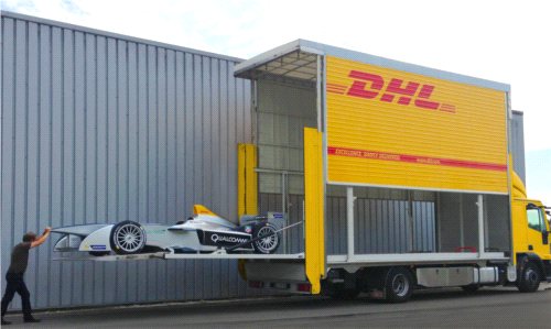 DHL przewozi Formułę E