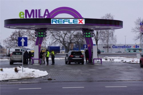 Pierwsza stacja pod marką eMILA otwarta