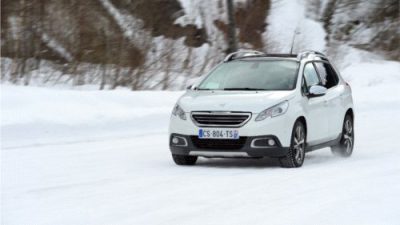 100 000 wyprodukwanych Peugeotów 2008