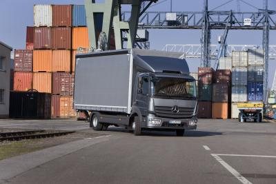 Stabilne wzrosty Mercedes-Benz Polska w 2013 roku