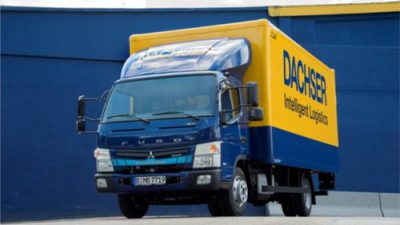 Dachser testuje hybrydowe Fuso Cantery