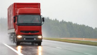 Nieznaczny spadek cen transportu