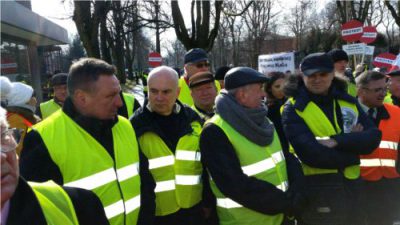 Przewoźnicy grożą blokadą granic