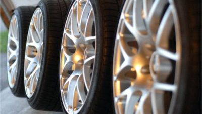 Produkcja i inwestycje w branży oponiarskiej