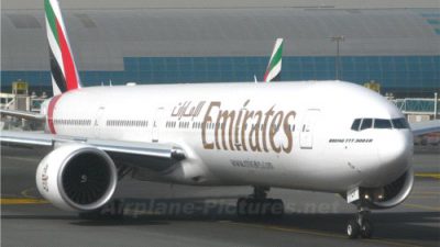 Największy Boeing 777-300ER na trasie Warszawa-Dubaj