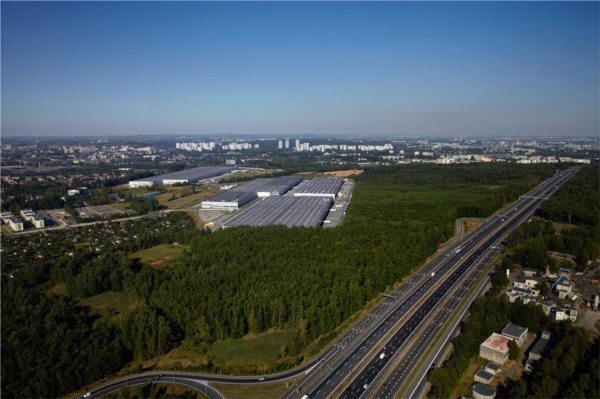 Prologis Przedłuża 11-letnią Współpracę z Firmą Raben Polska