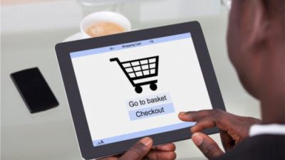 Sprzedawca czy producent – kto powinien informować klienta o produkcie?