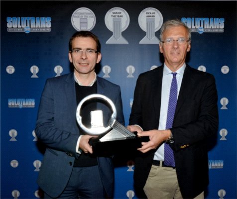 Iveco Eurocargo Międzynarodowym Samochodem Ciężarowym Roku 2016