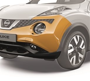 Nissan i lakierowane zderzaki