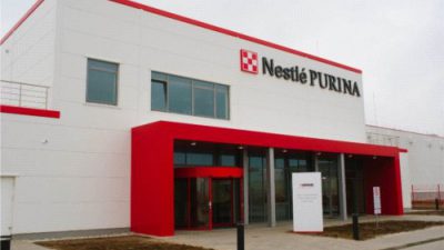Nestlé zwiększy zatrudnienie w fabryce karmy