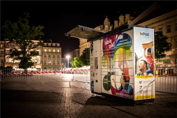 Od paczkomatów do lodówkomatów