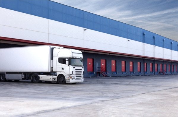 Współpraca z dostawcą usług logistycznych