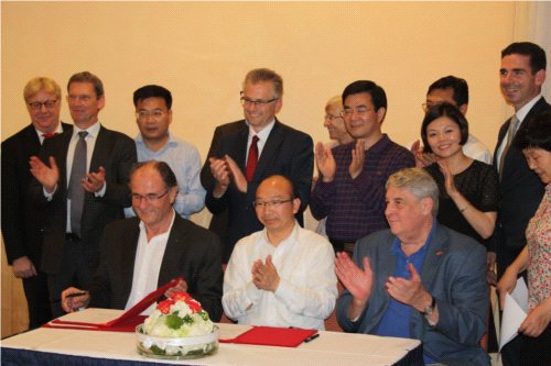 Hellmann Worldwide Logistics spedytorem w porcie Lianyungang
