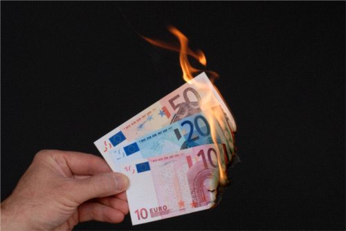 Bez kar za Loi Macron do 22 lipca