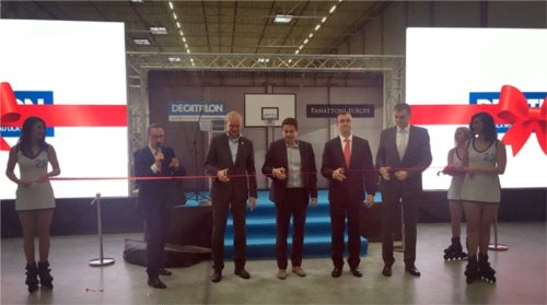 Dwa magazyny Decathlonu w Polsce