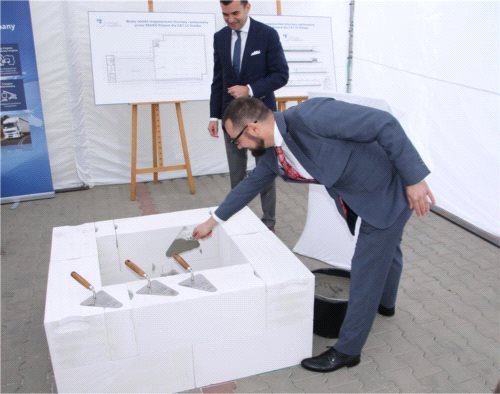 Największe centrum dystrybucyjne CAT LC Polska w parku SEGRO w Ożarowie