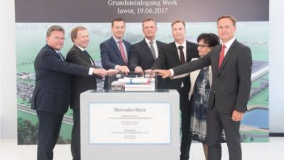 Kamień węgielny pod fabrykę Mercedesa wmurowany