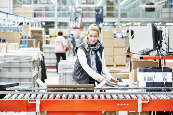 NOWE CENTRUM OBSŁUGI ZWROTÓW DLA E-COMMERCE W ZIELONEJ GÓRZE