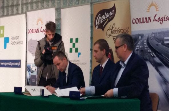 Uroczyste otwarcie klasy patronackiej logistyków w Zespole Szkół nr 1. im. Powstańców Wielkopolskich w Swarzędzu