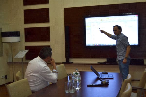 Znaczenie analityki w procesach planowania magazynu