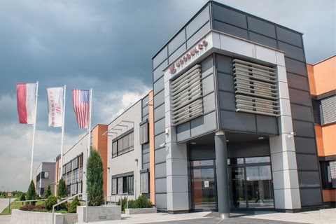 Woodward ponownie inwestuje w Niepołomicach
