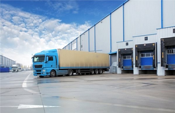 Redukcja kolejek i optymalizacja zlecania transportu z Transporeon