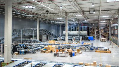Indywidualne i uniwersalne aspekty projektu logistycznego