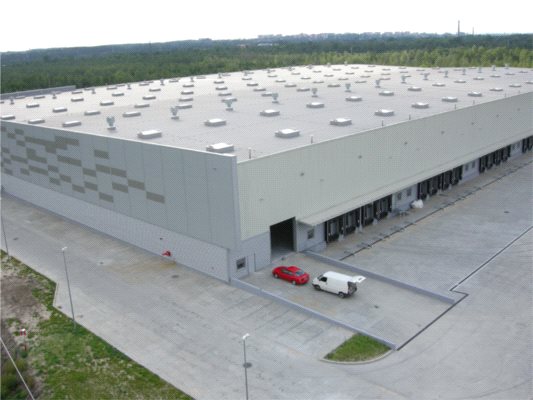 BIK montuje monitoring dachów w magazynach