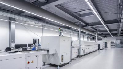 Oświetlenie hali projektowo-produkcyjnej