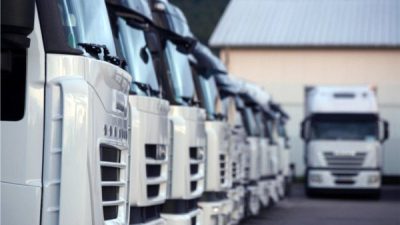 Wprowadź zaawansowane algorytmy do ręcznego planowania transportu
