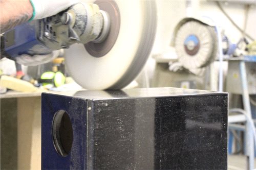Śnieżka kupuje udziały węgierskiego producenta farb