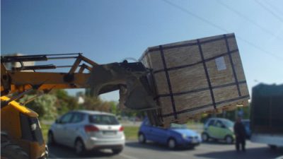 Pekaes wspiera młodych Polaków