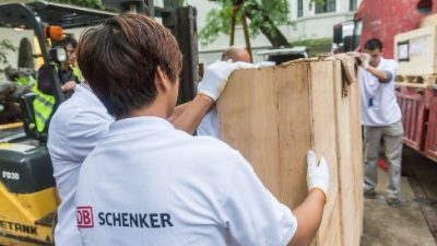 Luksusowa logistyka: DB Schenker, Prada i Chiny
