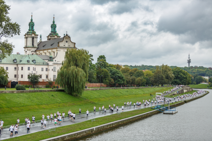 Dachser: charytatywna setka w Poland Business Run
