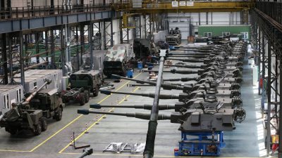 Huta Stalowa Wola robotyzuje produkcję i szuka pracowników
