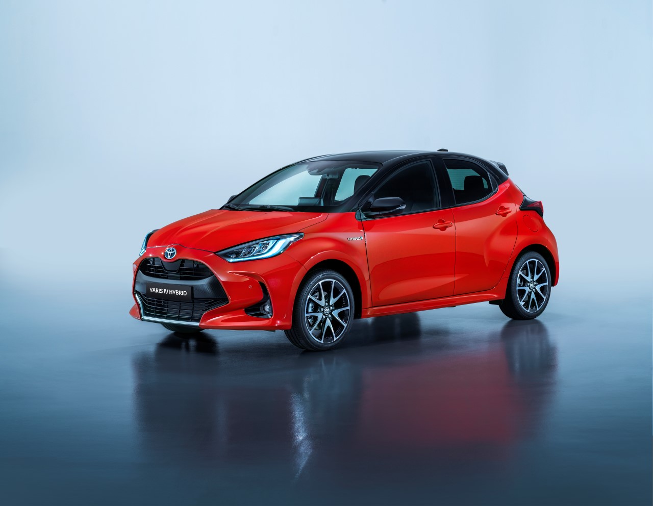 Toyota Yaris droższa od BMW X1, czyli paradoksy na rynku sprzedaży aut