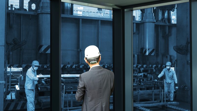 Menedżerowie produkcji na razie z małym ryzykiem utraty pracy
