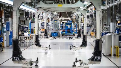 Ostatnie przygotowania do produkcji Caddy 5 w Poznaniu