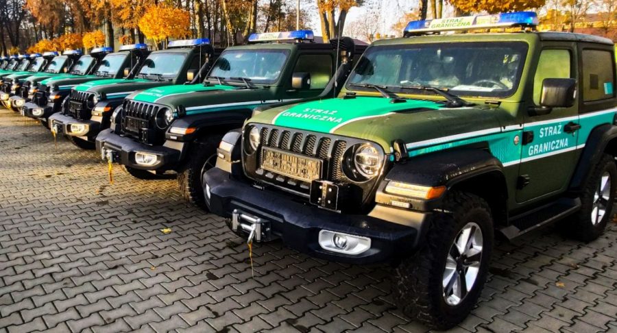 Jeepy strzegą granic