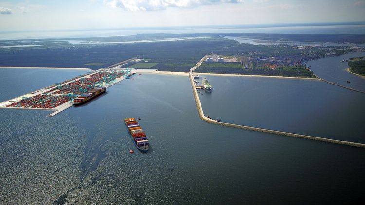 Świnoujście i projekt terminalu kontenerowego