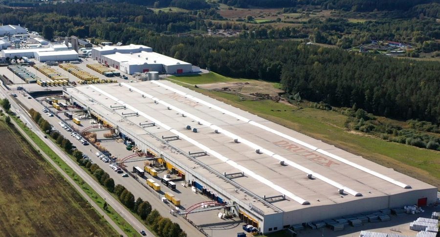 Drutex buduje nowoczesną halę magazynową