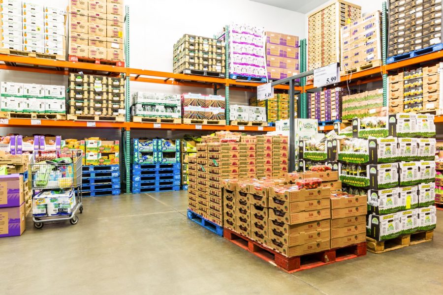 Gospodarka przyśpiesza, ale ma problemy z dostawami materiałów