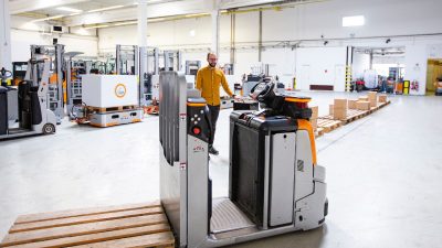 Automatyczne mapowanie tras AGV w logistyce