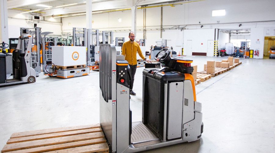 Automatyczne mapowanie tras AGV w logistyce