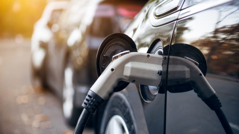 Coraz więcej pojazdów elektrycznych